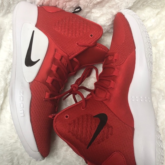 Nike Hyperdunks - Picture 4 of 6